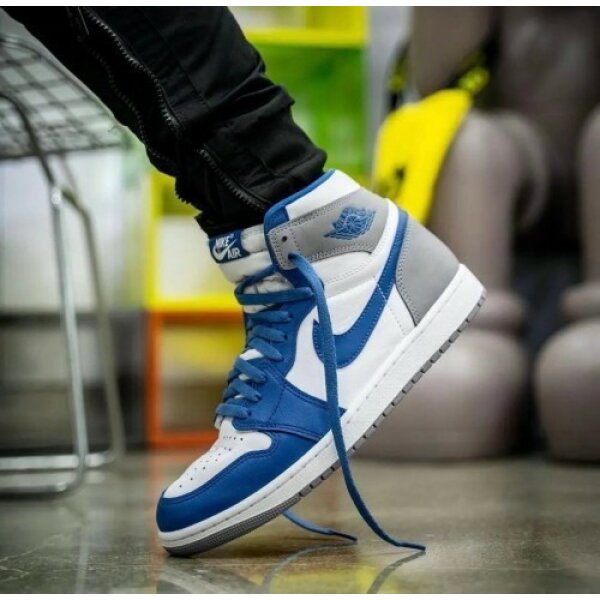 Jordan 1 True Blue