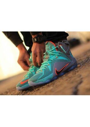 LeBron 12 Nrsl Fix