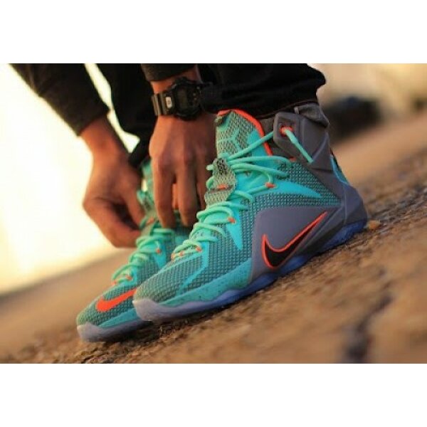 LeBron 12 Nrsl Fix