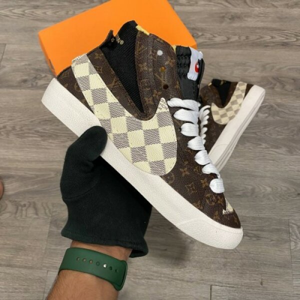 Nike Blazer Mid 77 Jumbo LV